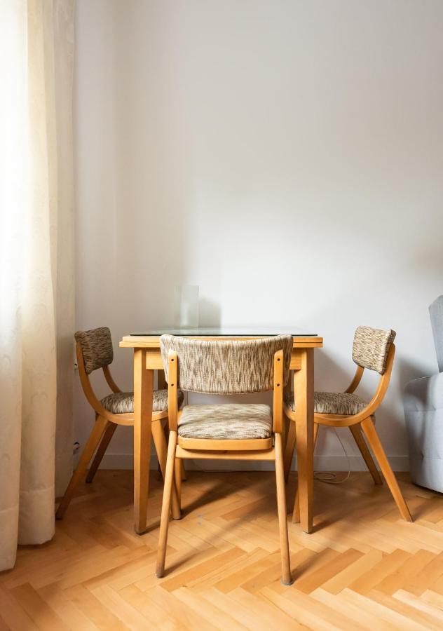 Plac Zbawiciela 3-Bedroom Apartment Βαρσοβία Εξωτερικό φωτογραφία